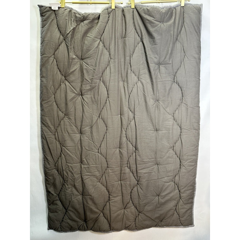 Pottery Barn KIDS Emily & Meritt Chambray Scallop Ruffle Toddler Crib Quilt